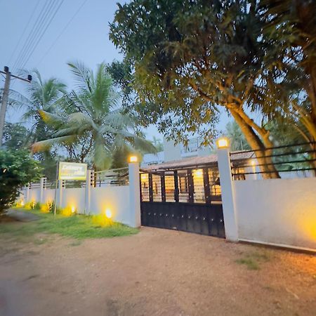 Leisure Villa Anuradhapura Exterior photo